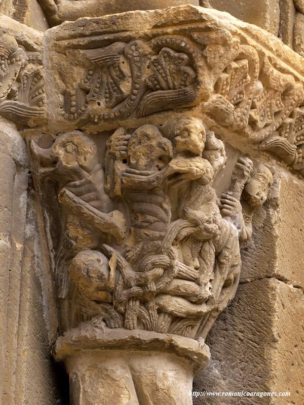 DEMONIOS APRESANDO UN ALMA